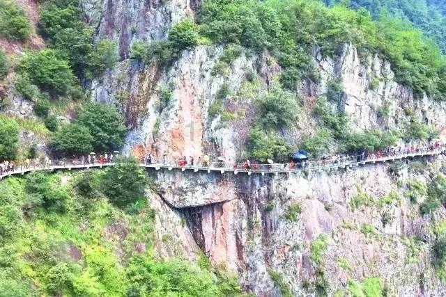 今年国庆去哪玩？湖北荆州这座低调的古城，举世闻名，游客还不多游戏画面